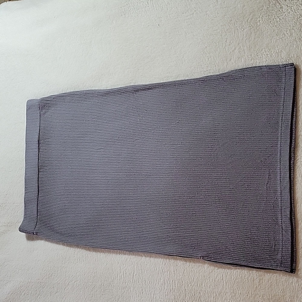 STRETHCHY SKIRT MEDIUM